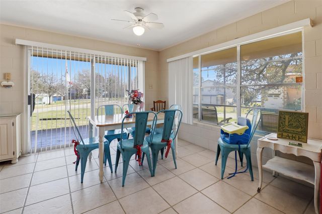 625 Deep Cove DR, Marble Falls, TX 78654