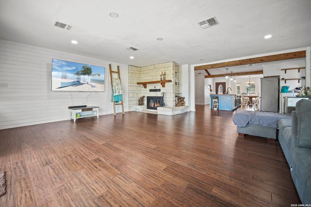 25 Poehnert, Boerne, TX 78006