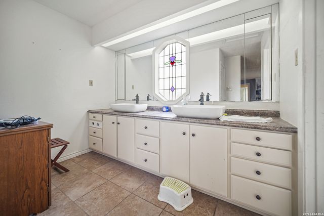 25 Poehnert, Boerne, TX 78006