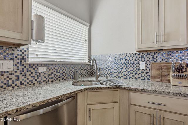 3853 LOMA BRISA Drive, El Paso, TX 79938