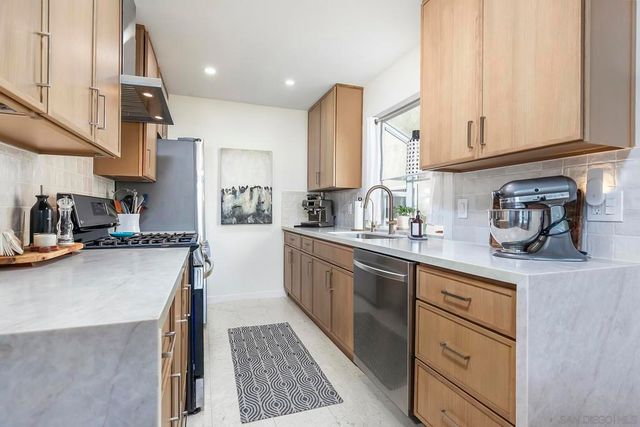 3845 Groton St 1, San Diego, CA 92110