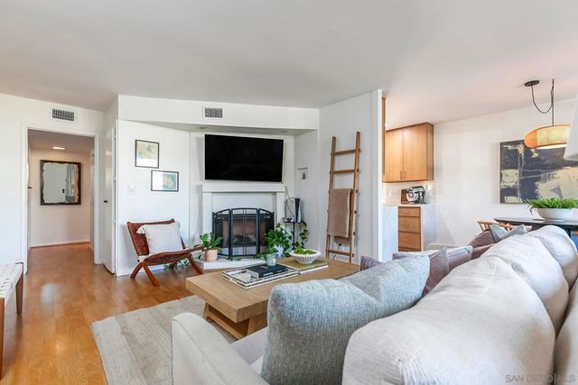 3845 Groton St 1, San Diego, CA 92110