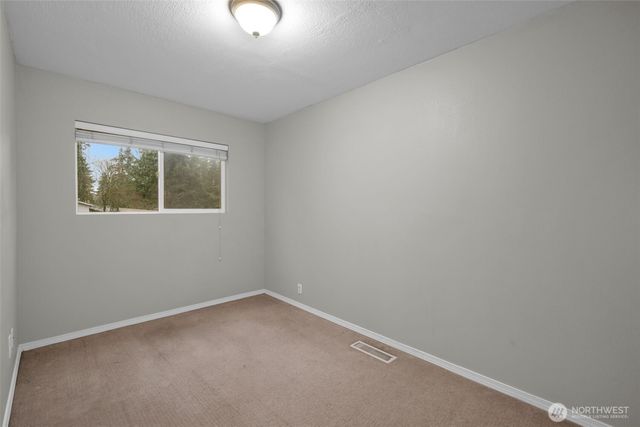 9901 59th Avenue Ct E, Puyallup, WA 98373