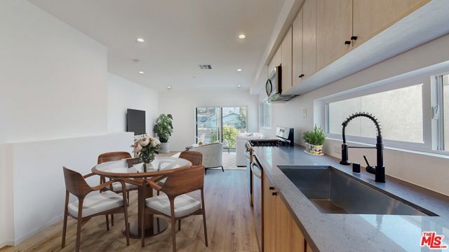 3820 Montclair Street, Los Angeles, CA 90018