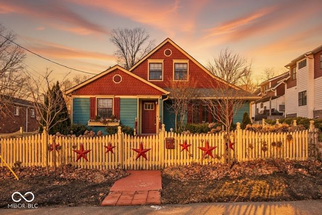 170 N 6th Street, Zionsville, IN 46077