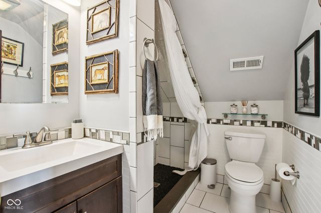 170 N 6th Street, Zionsville, IN 46077