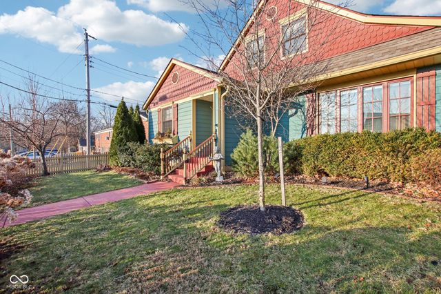 170 N 6th Street, Zionsville, IN 46077