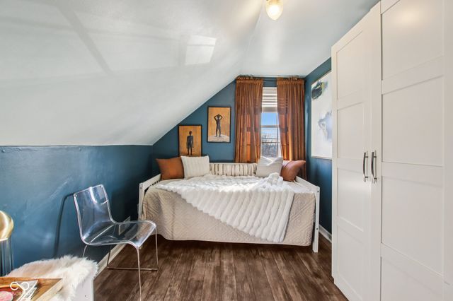 170 N 6th Street, Zionsville, IN 46077