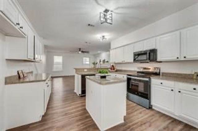 1410 Marblecrest Drive, Lewisville, TX 75067