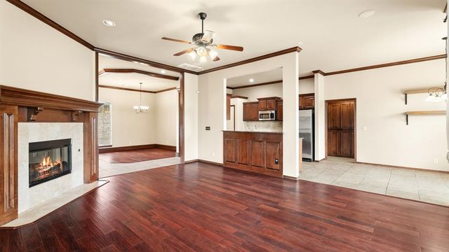 8801 NW 114th Circle, Oklahoma City, OK 73162
