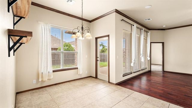 8801 NW 114th Circle, Oklahoma City, OK 73162