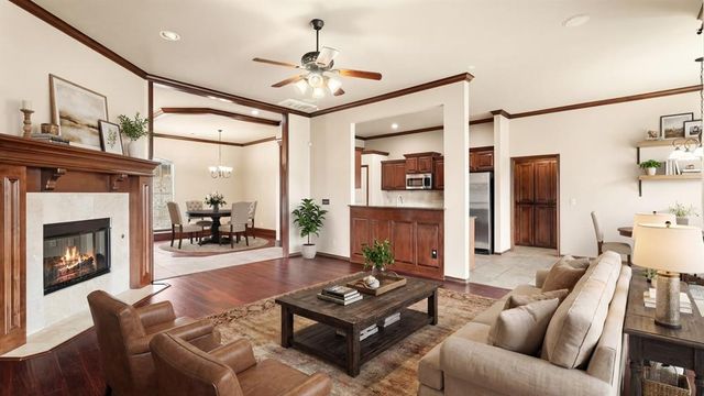 8801 NW 114th Circle, Oklahoma City, OK 73162