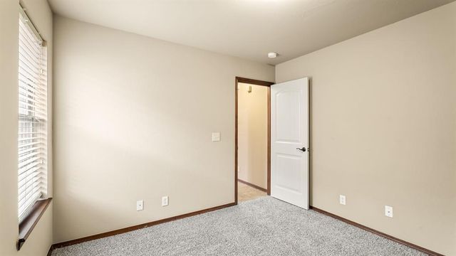 8801 NW 114th Circle, Oklahoma City, OK 73162