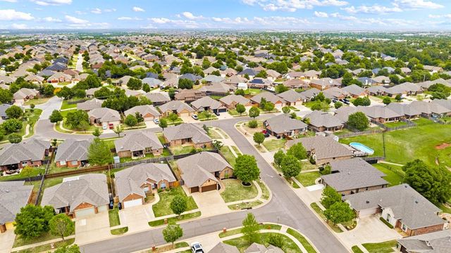 8801 NW 114th Circle, Oklahoma City, OK 73162