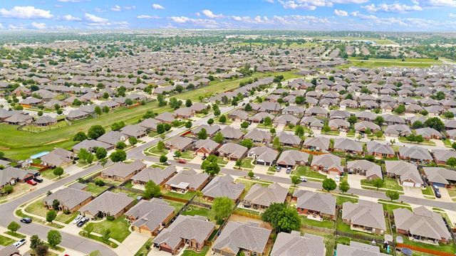 8801 NW 114th Circle, Oklahoma City, OK 73162