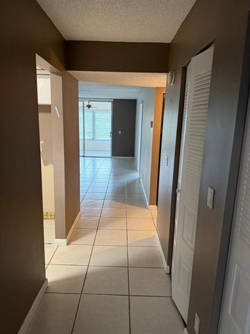 26 Abbey Lane 104, Delray Beach, FL 33446