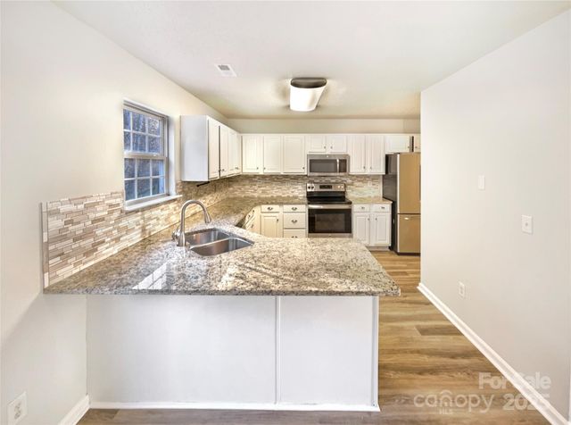 7839 Euler Way, Charlotte, NC 28214