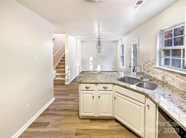 7839 Euler Way, Charlotte, NC 28214