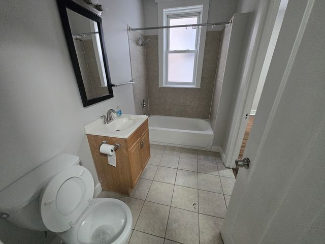 6812 S Cornell Avenue 1N, Chicago, IL 60649