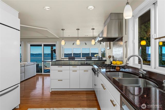 3626 SW Dash Point Road, Federal Way, WA 98023