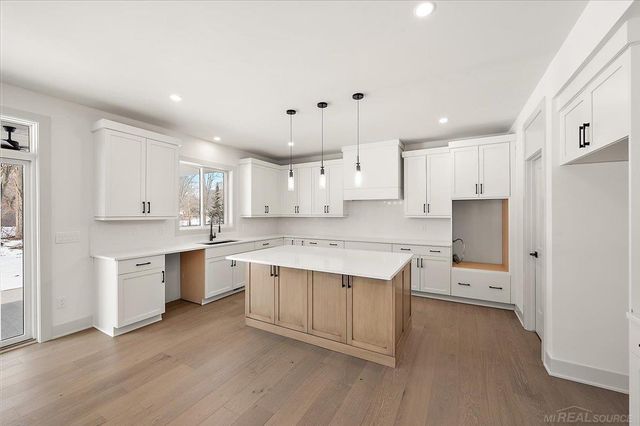 49585 White Mill Drive, Utica, MI 48317