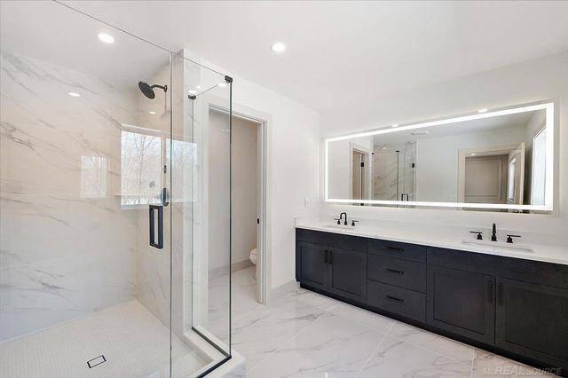 49585 White Mill Drive, Utica, MI 48317