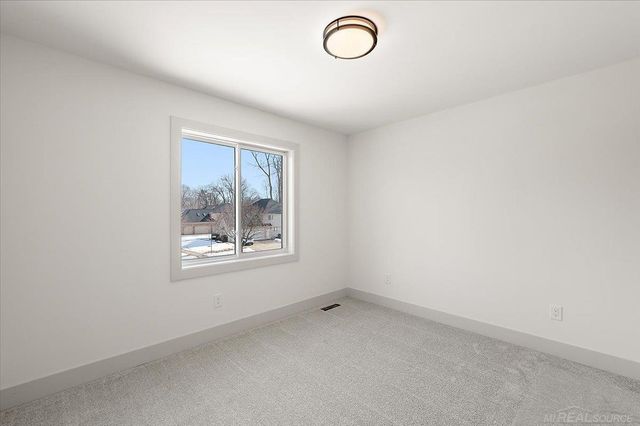 49585 White Mill Drive, Utica, MI 48317