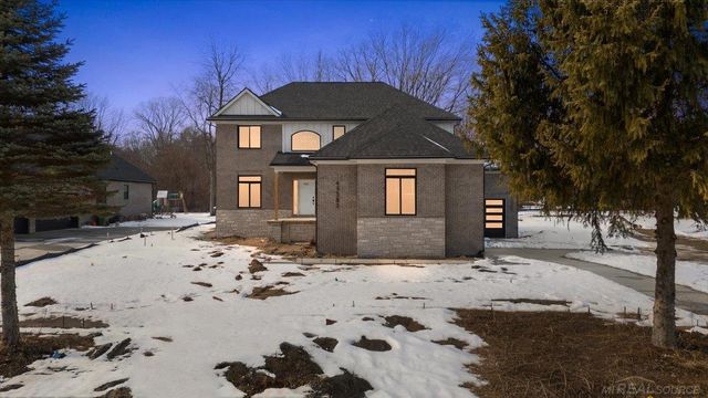 49585 White Mill Drive, Utica, MI 48317