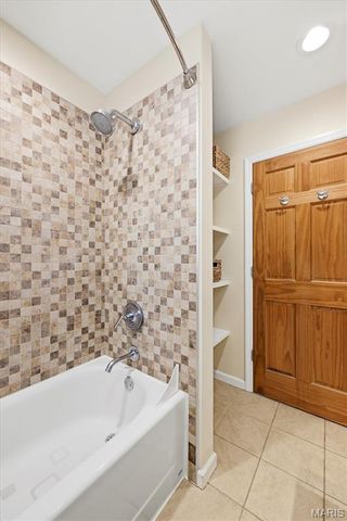 6648 Dale Avenue, St Louis, MO 63139