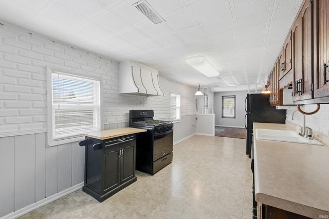 2701 Westward Drive, Fort Wayne, IN 46809