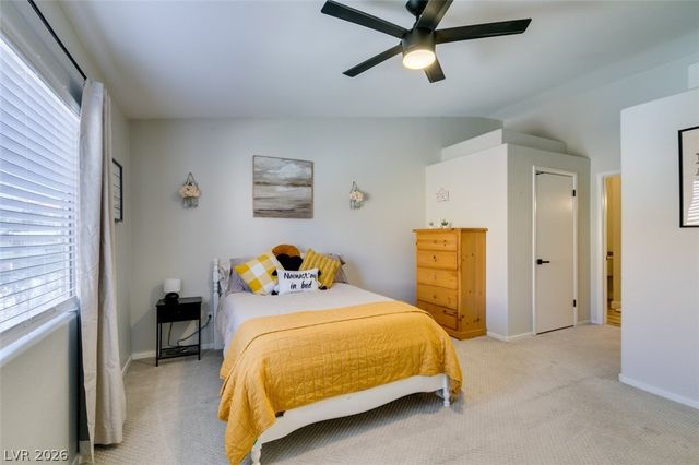 2110 Los Feliz Street 2030, Las Vegas, NV 89156