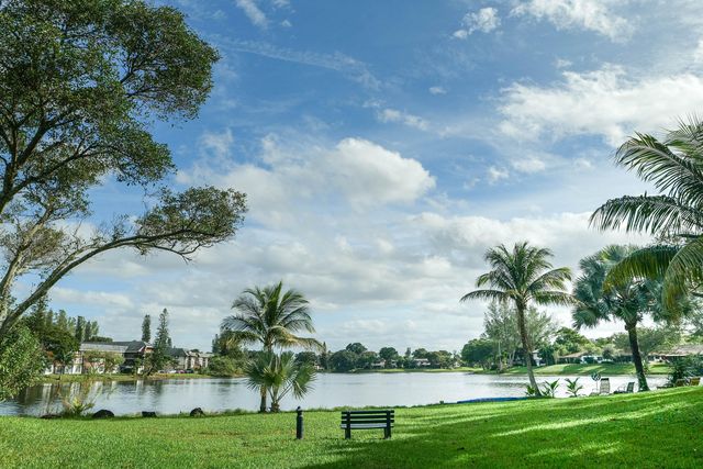 3425 Lime Hill Road 169, Lauderhill, FL 33319