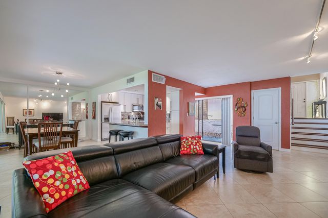 3425 Lime Hill Road 169, Lauderhill, FL 33319