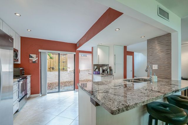 3425 Lime Hill Road 169, Lauderhill, FL 33319