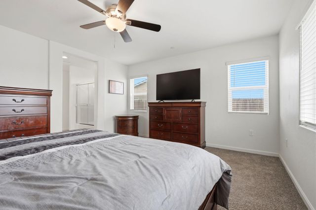 2198 W Ambassador Way, Hanford, CA 93230