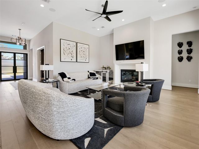 10114 Mariner Oaks Drive, Missouri City, TX 77459