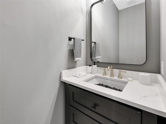 10114 Mariner Oaks Drive, Missouri City, TX 77459