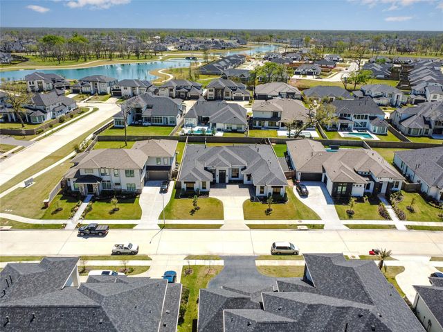 10114 Mariner Oaks Drive, Missouri City, TX 77459