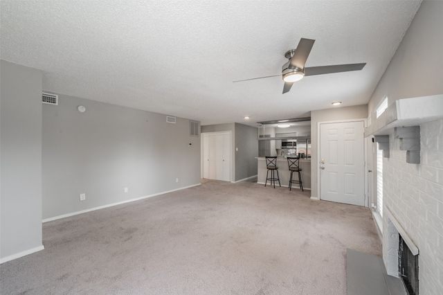 941 Turtle Cove 129, Irving, TX 75060