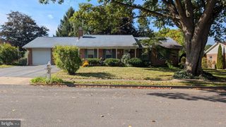 136 PARK PLACE EAST E, Shippensburg, PA 17257