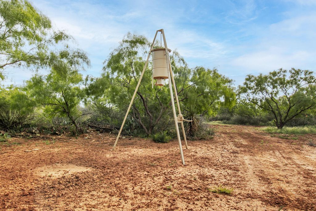 Image 10 of property listing at 3400 Fm765, Brady, TX 76825