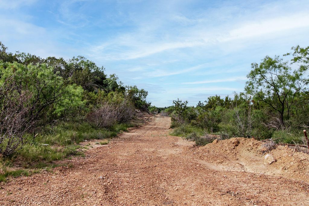Image 27 of property listing at 3400 Fm765, Brady, TX 76825