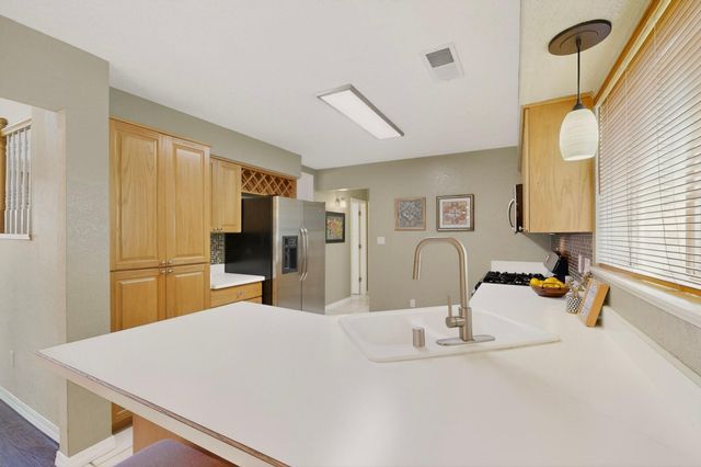 3081 La Mirage Court SE, Rio Rancho, NM 87124