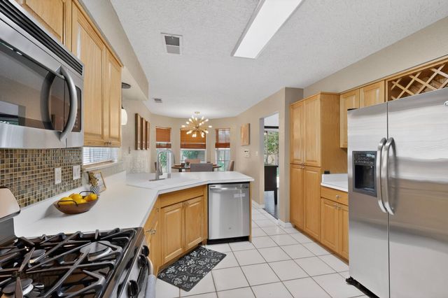 3081 La Mirage Court SE, Rio Rancho, NM 87124