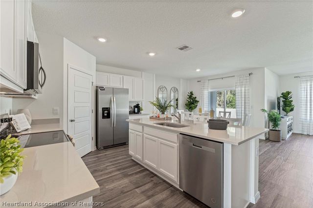 6818 Coconut Grove Drive, Sebring, FL 33872