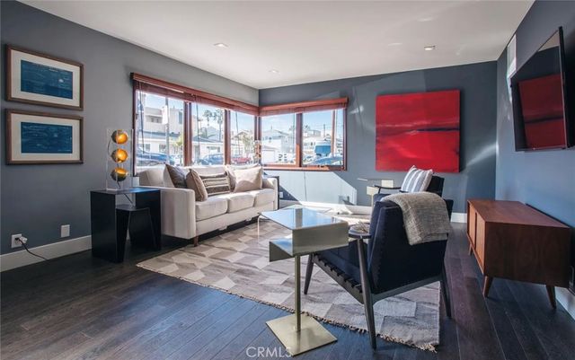 5577 E Ocean, Long Beach, CA 90803