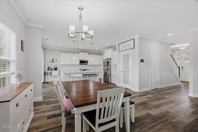 504 Aurora Place, Hampstead, NC 28443
