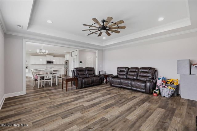 504 Aurora Place, Hampstead, NC 28443