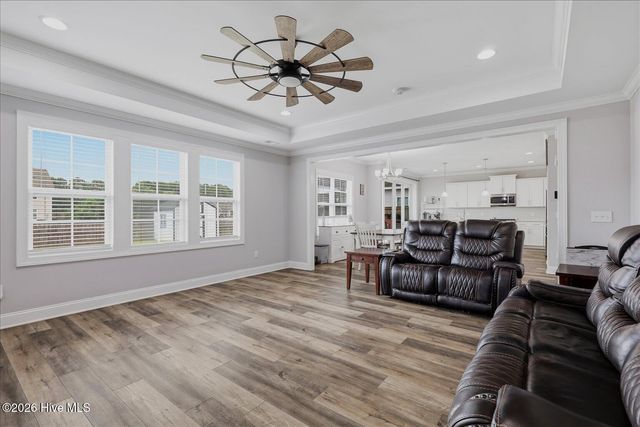 504 Aurora Place, Hampstead, NC 28443