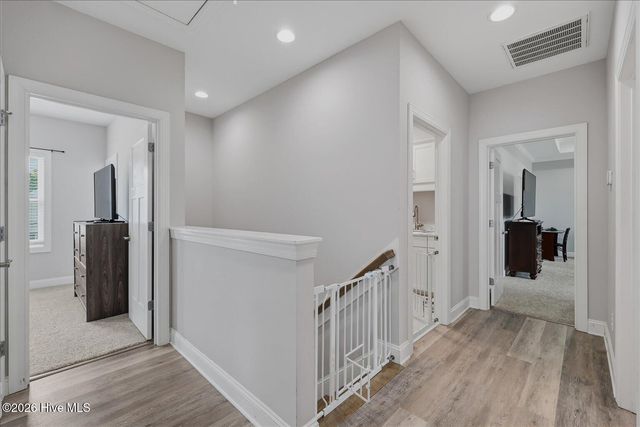 504 Aurora Place, Hampstead, NC 28443